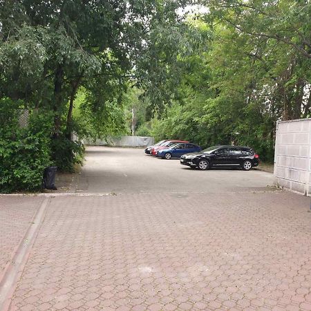 Hotel Sajam Novi Sad Exteriör bild