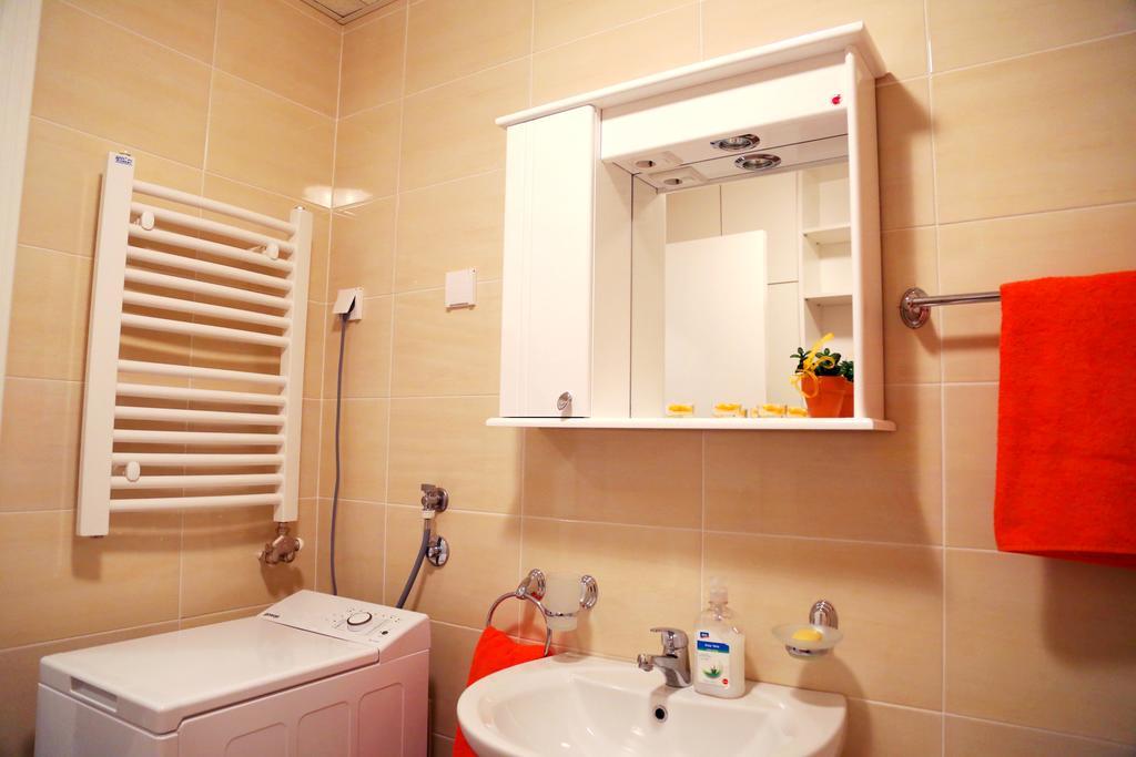 Hotel Sajam Novi Sad Exteriör bild